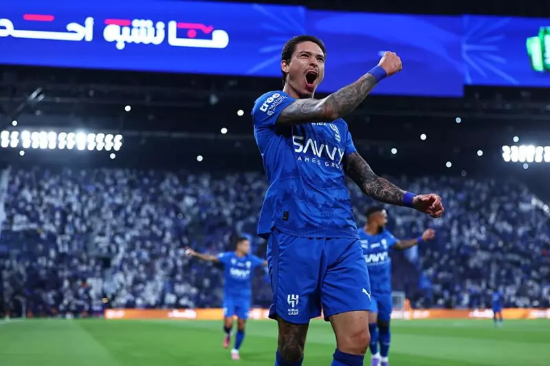 الهلال يعلن تفاصيل إصابة سافيتش ونونيز